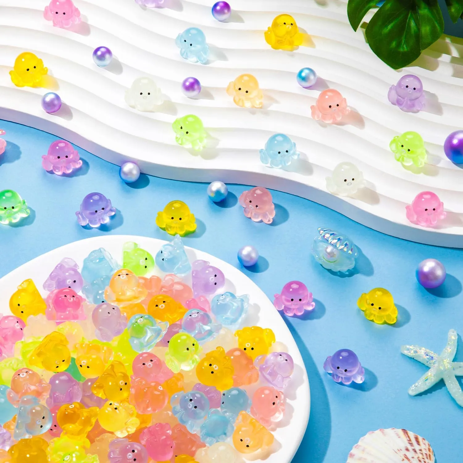 144Pcs Luminous Mini Resin Octopus, Miniature Octopus, Glow in The Dark Tiny Octopus Ornament for Garden Landscape Aquarium Dollhouse Birthday Party Room Crafts Decor