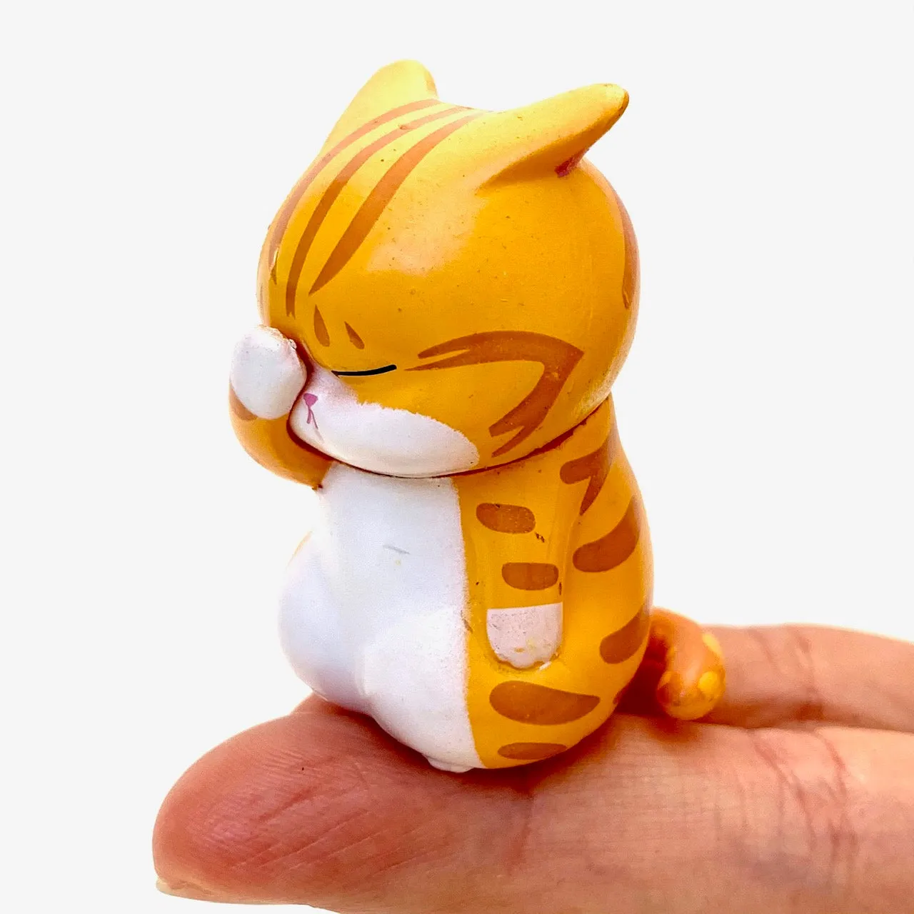 70888 CAT FIGURINES-6
