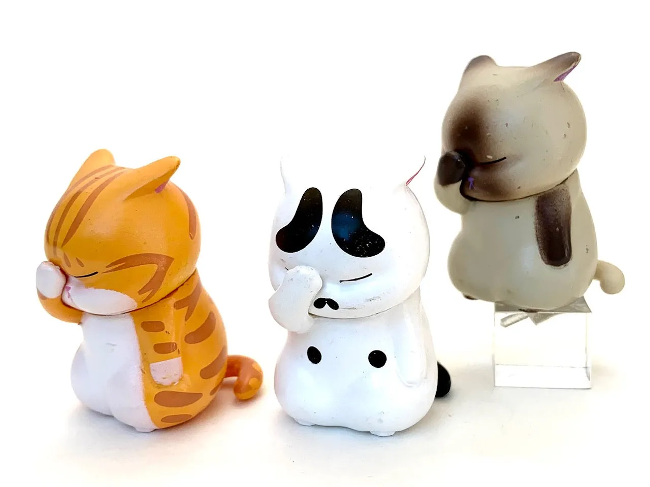 70888 CAT FIGURINES-6