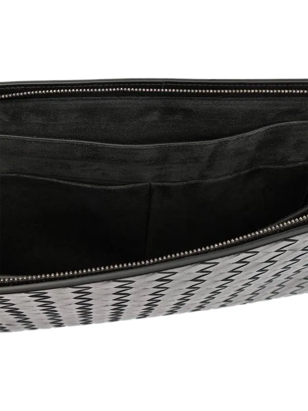Bottega Veneta Intrecciato Zipper Leather Clutch Bag Black