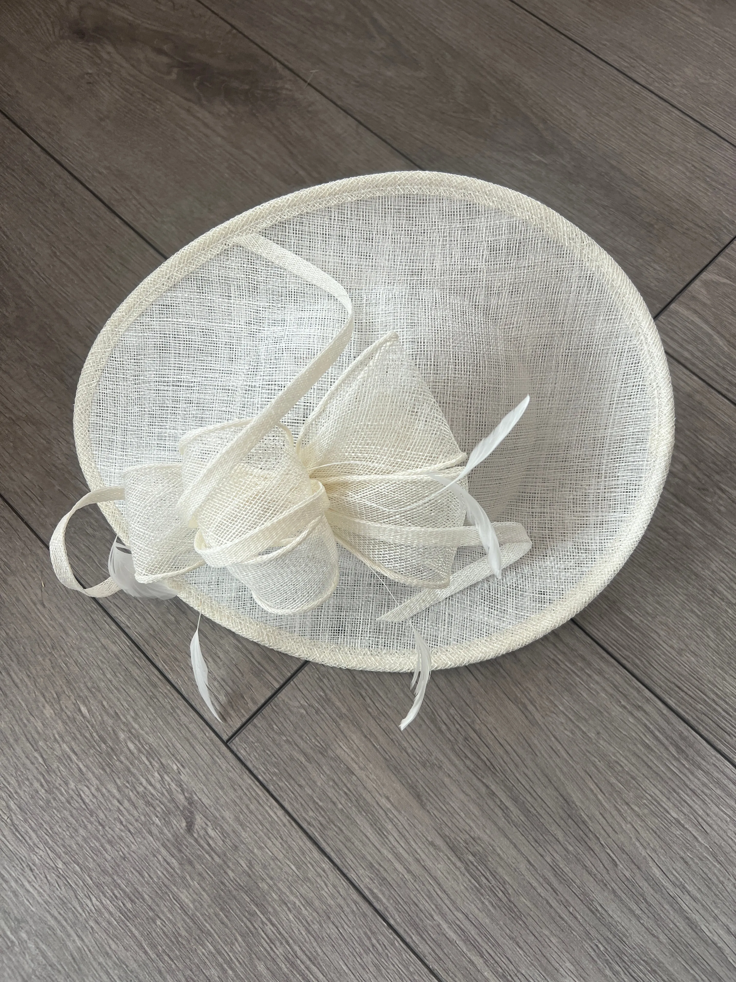 Ivory Teardrop Disc Fascinator
