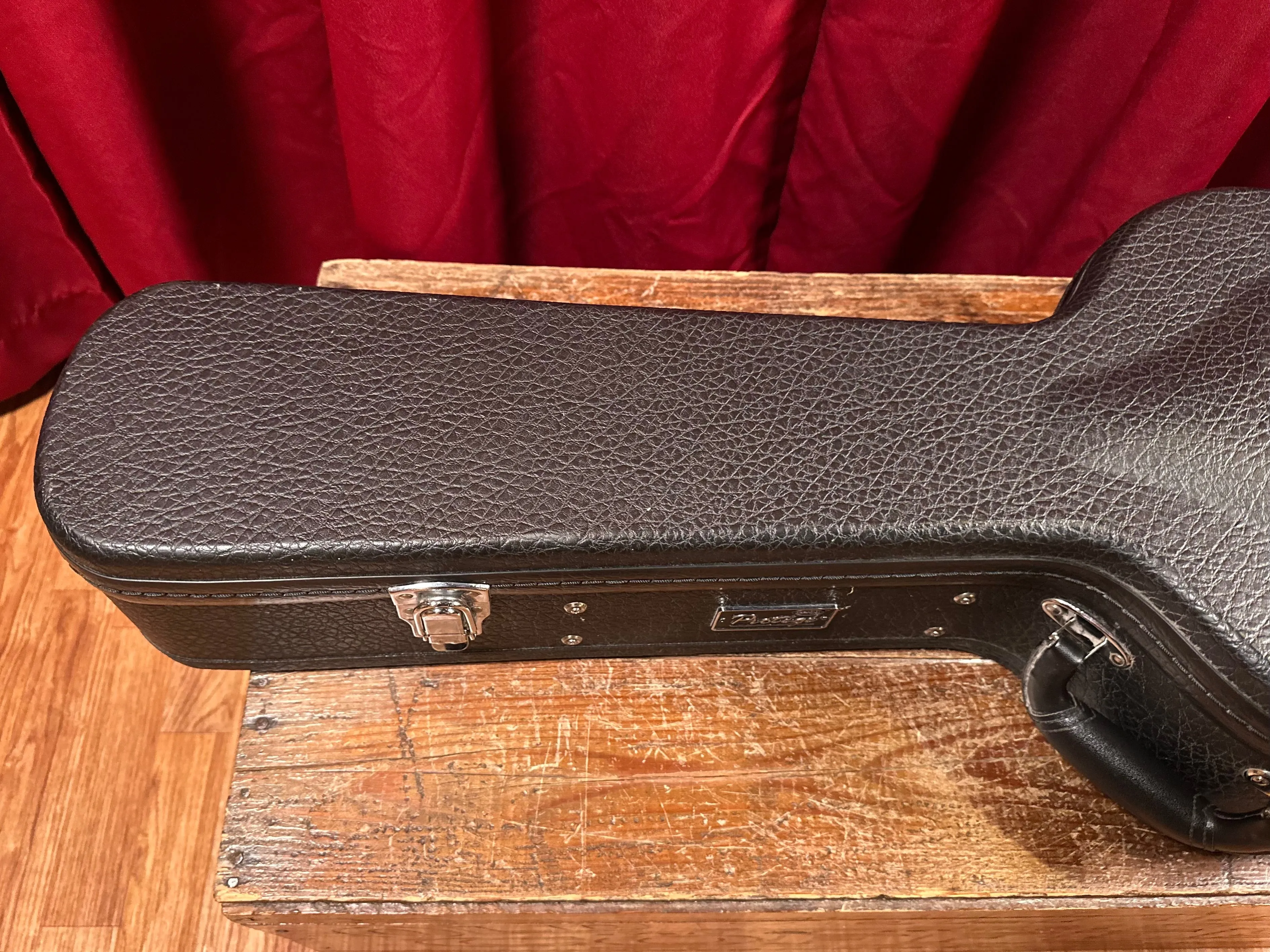 Protege HumiCase Classical Flamenco Guitar Case