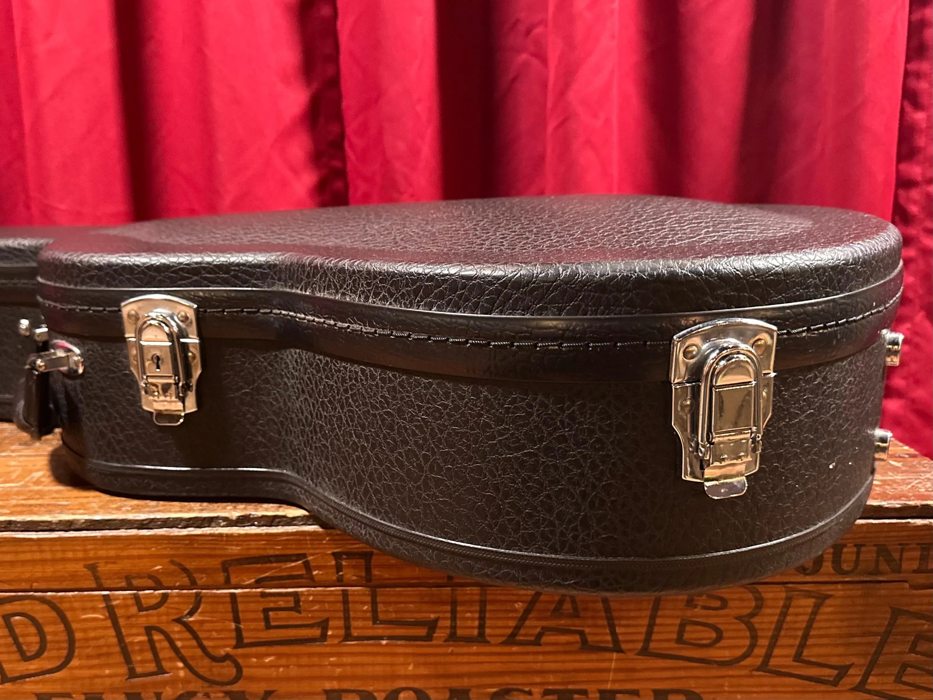Protege HumiCase Classical Flamenco Guitar Case