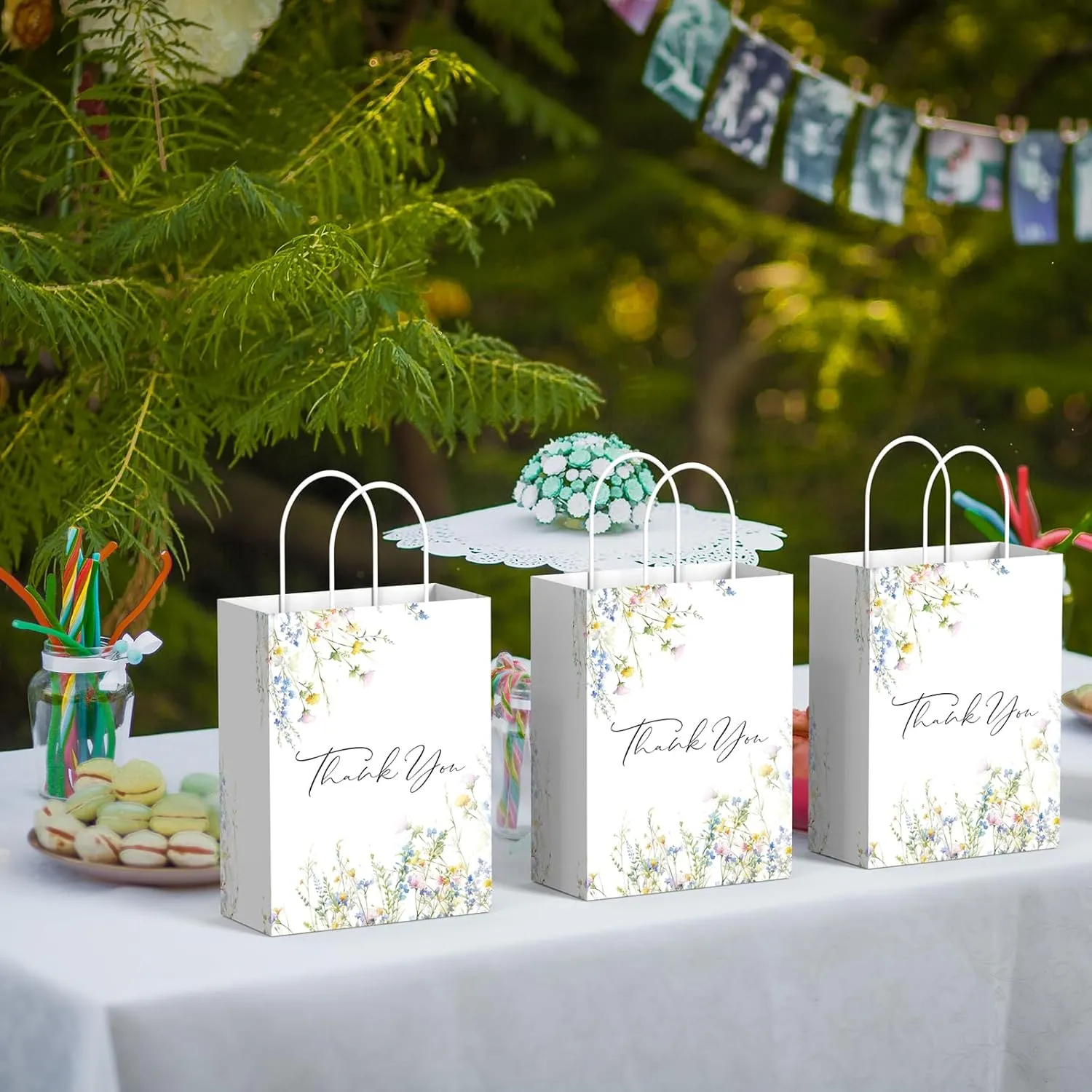 QIELSER 30 Pcs Thank You Gift Bags with Tissue Paper Watercolor Wildflowers Design Welcome Bags with Handle for Birthday, Baby Shower, Bridal Shower, Wedding, All Occasion, 8.3x6x3.2 in