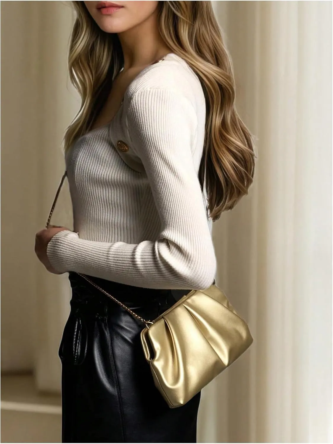 QWINEE Women's PU Leather Shoulder Clutch Purse Evening Clutch Bag Purse Small Crossbody Bag with Chain Strap
