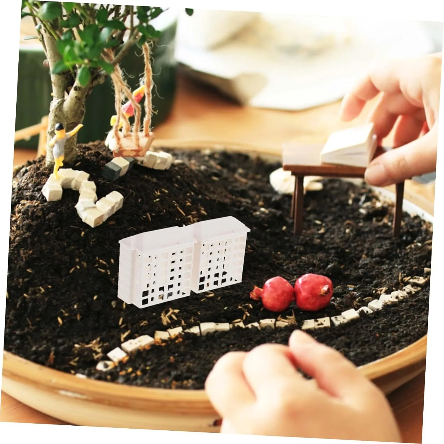 VICASKY 5pcs Mini Building Model Miniature House for Boys and Girls Landscape Decor Lightweight and Easy to Use for Table and Scene Layout Realistic Craftsmanship for Authenticity